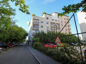 PREDAJ: 2-izbový byt s balkónom a pivnicou v atraktívnej lokalite Ružinov - Ostredky